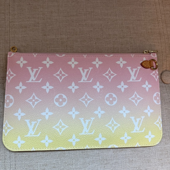 Authentic Louis Vuitton Summer by the pool Pochette - Picture 1 of 6